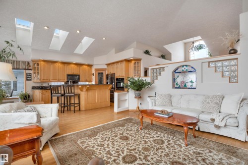 615 Twin Brooks Bend, Edmonton, AB - Indoor Photo Showing Living Room