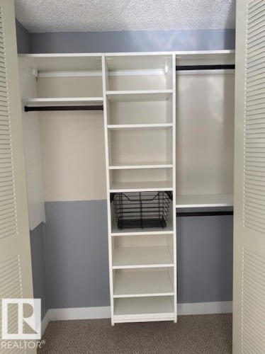 Main 4907 32 Avenue, Edmonton, AB - Indoor With Storage