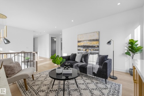 10342 138 Street, Edmonton, AB - Indoor Photo Showing Living Room