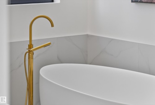 10342 138 Street, Edmonton, AB - Indoor Photo Showing Other Room