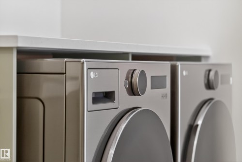 10342 138 Street, Edmonton, AB - Indoor Photo Showing Kitchen