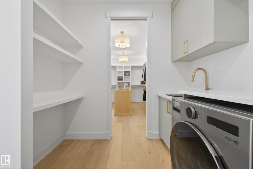 10342 138 Street, Edmonton, AB - Indoor Photo Showing Laundry Room