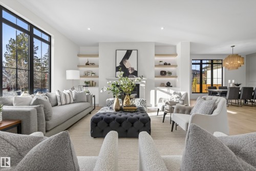 10342 138 Street, Edmonton, AB - Indoor Photo Showing Living Room