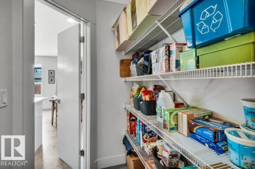 6485 King Wynd, Edmonton, AB - Indoor