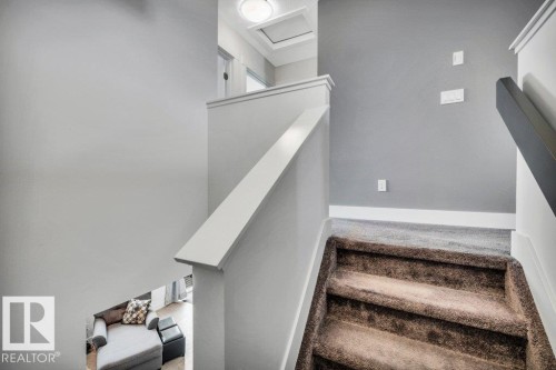 6485 King Wynd, Edmonton, AB - Indoor Photo Showing Other Room