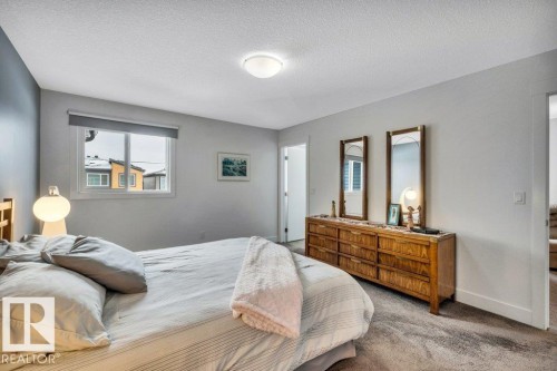 6485 King Wynd, Edmonton, AB - Indoor Photo Showing Bedroom