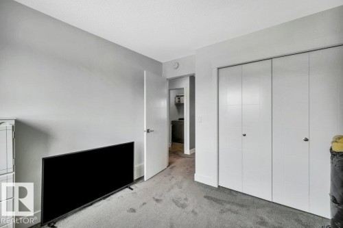 6485 King Wynd, Edmonton, AB - Indoor Photo Showing Other Room