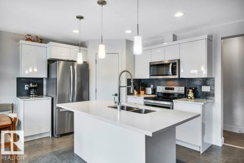 6485 King Wynd, Edmonton, AB - Indoor Photo Showing Kitchen With Double Sink With Upgraded Kitchen