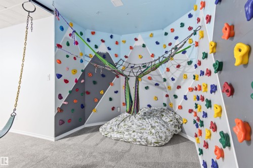 582 Glenwright Crescent, Edmonton, AB - Indoor