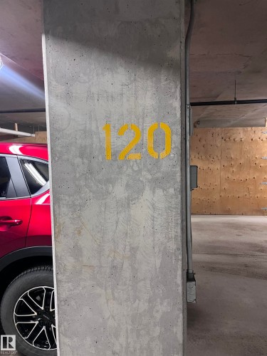 7508 Getty Gate, Edmonton, AB 