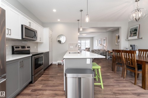 6741 Elston Lane, Edmonton, AB - Indoor