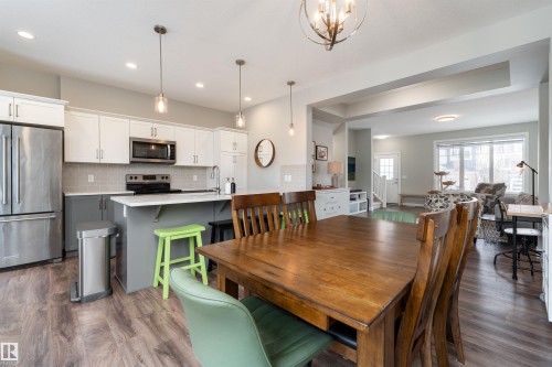 6741 Elston Lane, Edmonton, AB - Indoor Photo Showing Dining Room
