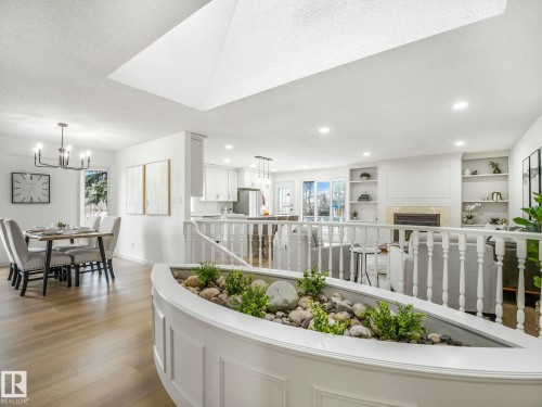 200 Burton Road, Edmonton, AB - Indoor Photo Showing Other Room