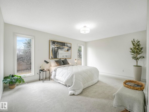 200 Burton Road, Edmonton, AB - Indoor Photo Showing Bedroom