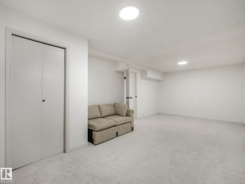 200 Burton Road, Edmonton, AB - Indoor Photo Showing Other Room