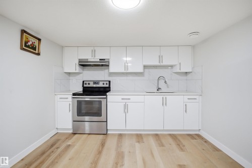 7017 54 Avenue, Beaumont, AB - Indoor Photo Showing Kitchen With Stainless Steel Kitchen