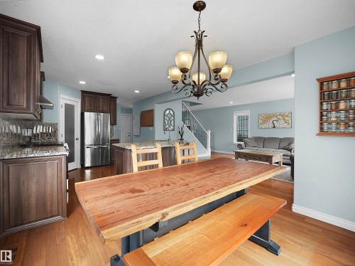 1567 37C Avenue, Edmonton, AB - Indoor