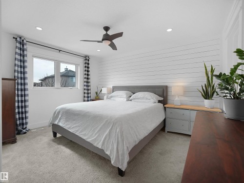 1567 37C Avenue, Edmonton, AB - Indoor Photo Showing Bedroom