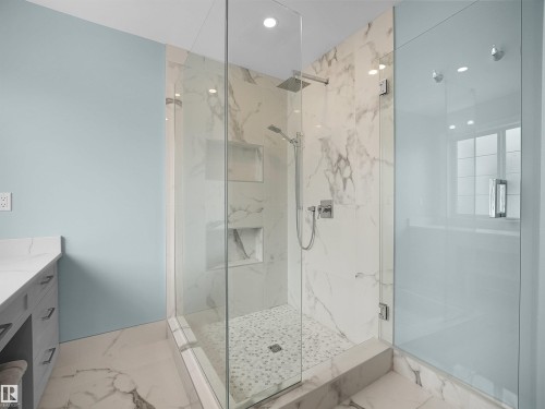 1567 37C Avenue, Edmonton, AB - Indoor Photo Showing Bathroom