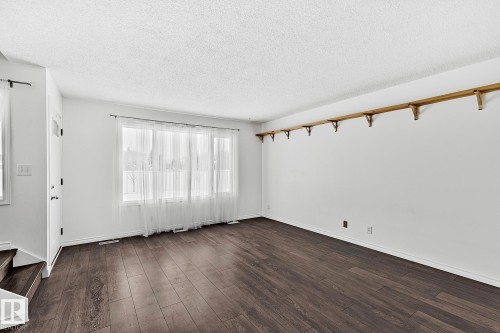 11365 22 Avenue, Edmonton, AB - Indoor Photo Showing Other Room