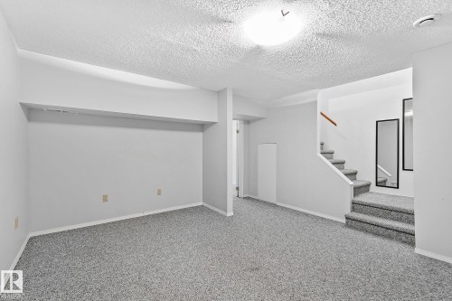 11365 22 Avenue, Edmonton, AB - Indoor Photo Showing Other Room