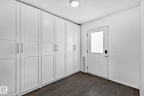 11365 22 Avenue, Edmonton, AB - Indoor Photo Showing Other Room