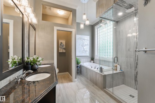 310 Caldwell Close, Edmonton, AB - Indoor Photo Showing Bathroom