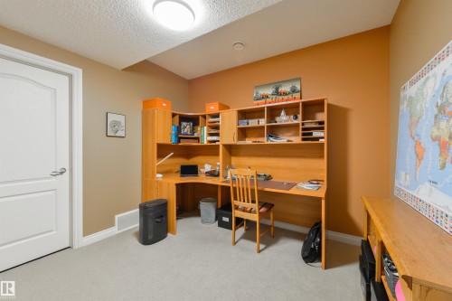 310 Caldwell Close, Edmonton, AB - Indoor