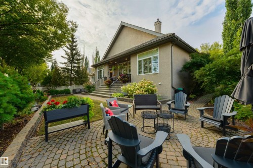 310 Caldwell Close, Edmonton, AB - Outdoor