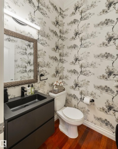 310 Caldwell Close, Edmonton, AB - Indoor Photo Showing Bathroom