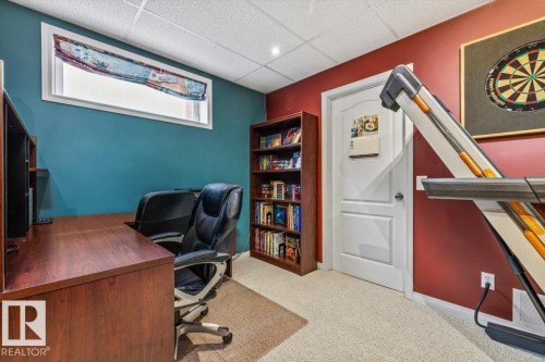 520 Wiseman Lane, Edmonton, AB - Indoor Photo Showing Office