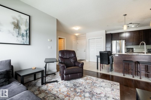 325 5151 Windermere Boulevard, Edmonton, AB - Indoor