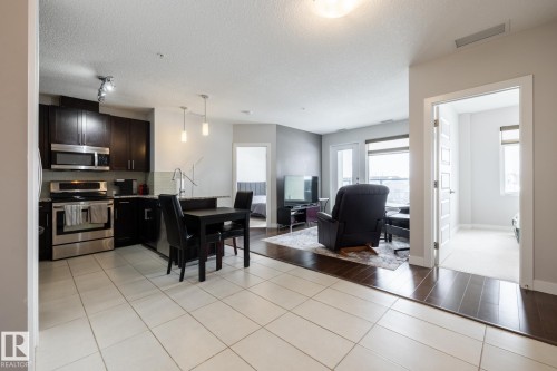 325 5151 Windermere Boulevard, Edmonton, AB - Indoor