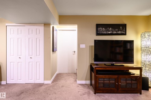 71 Forest Grove, St. Albert, AB - Indoor