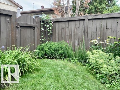 71 Forest Grove, St. Albert, AB - Outdoor