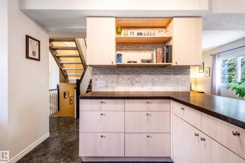 71 Forest Grove, St. Albert, AB - Indoor