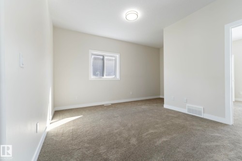 5736 176 Avenue, Edmonton, AB - Indoor Photo Showing Other Room