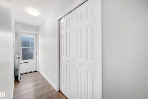 107 Warwick Road, Edmonton, AB - Indoor Photo Showing Other Room