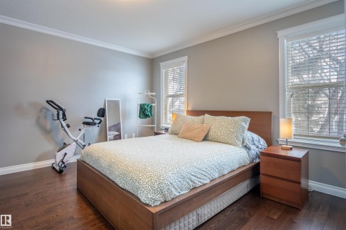 12846 122 Street, Edmonton, AB - Indoor Photo Showing Bedroom