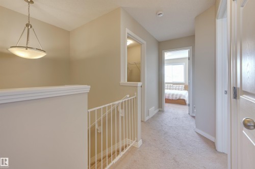 1426 152 Avenue, Edmonton, AB - Indoor Photo Showing Other Room
