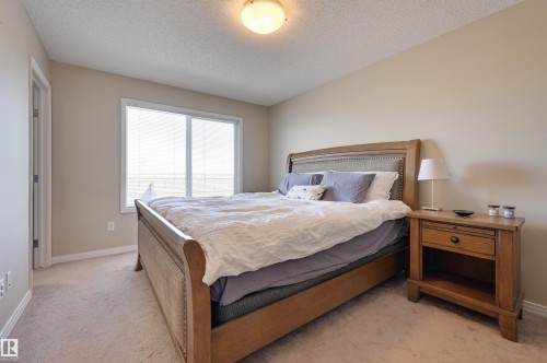 1426 152 Avenue, Edmonton, AB - Indoor Photo Showing Bedroom