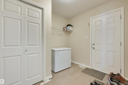 1426 152 Avenue, Edmonton, AB - Indoor Photo Showing Other Room