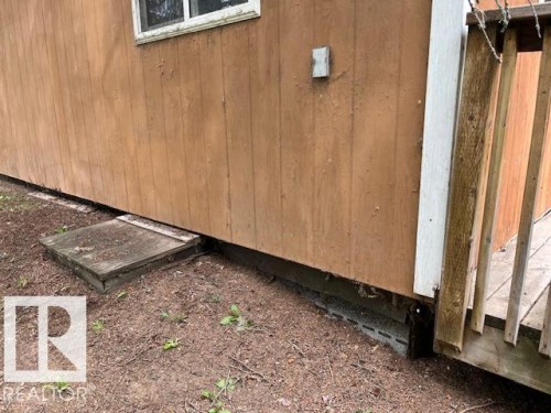 1040 A&B Mitchell Beach Beach, Rural Leduc County, AB 