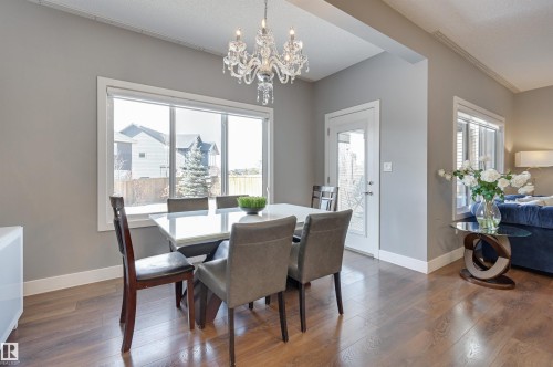 3625 Keswick Boulevard, Edmonton, AB - Indoor Photo Showing Dining Room