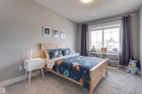 3625 Keswick Boulevard, Edmonton, AB - Indoor Photo Showing Bedroom
