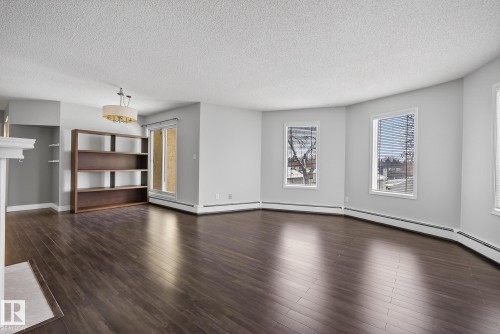 301 9138 83 Avenue, Edmonton, AB - Indoor Photo Showing Living Room