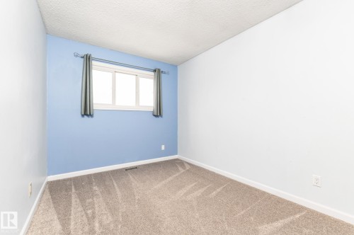 35 Wellington Crescent, Spruce Grove, AB - Indoor Photo Showing Other Room