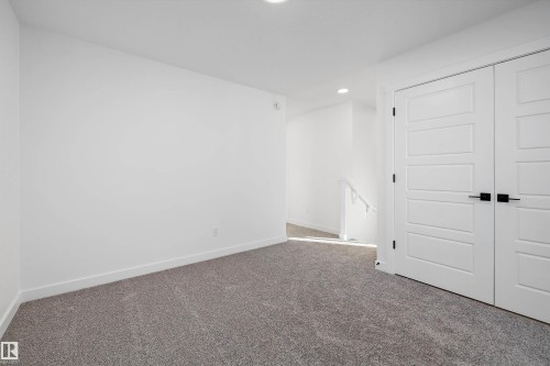 18713 18A Avenue, Edmonton, AB - Indoor Photo Showing Other Room