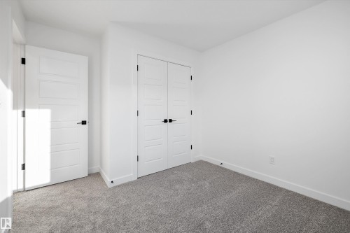 18713 18A Avenue, Edmonton, AB - Indoor Photo Showing Other Room