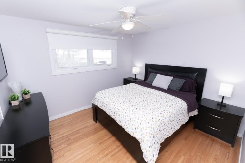 13503 111 Street Nw, Edmonton, AB - Indoor Photo Showing Bedroom